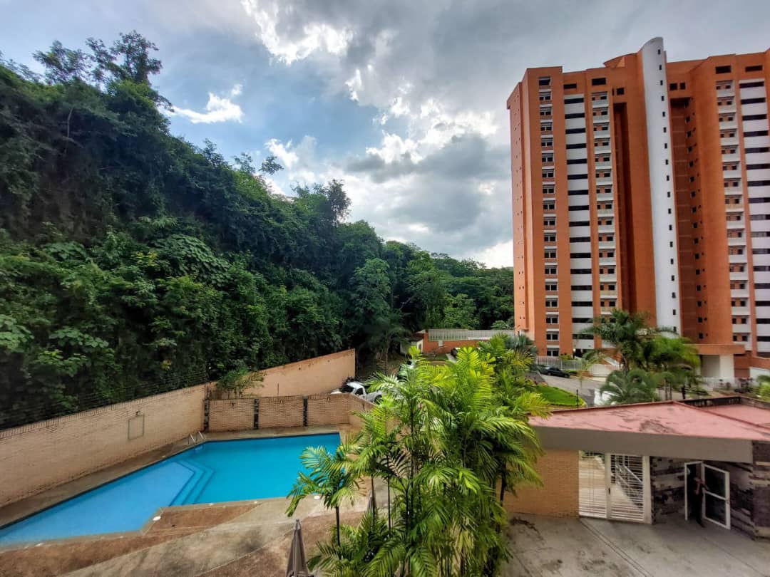 269381 En Venta EXCLUSIVO APARTAMENTO DE LUJO. RES GRAN MANDALAY. Urb  EL BOSQUE 